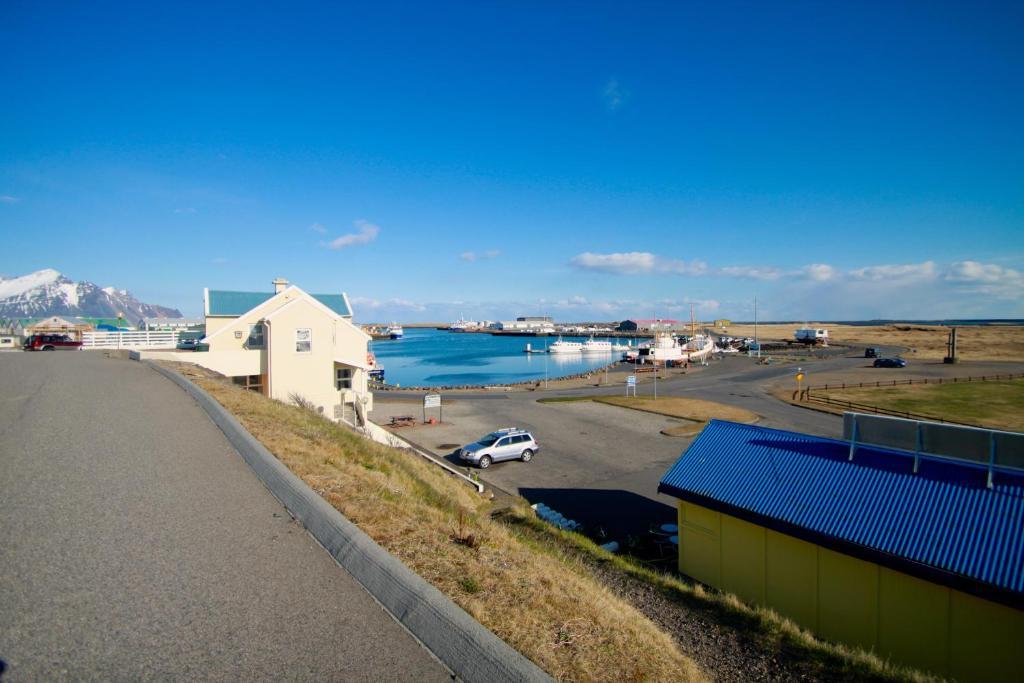 Hvammur Apartments By The Harbour Hofn Exterior photo